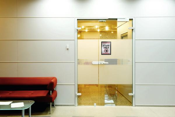 Ramka magnetyczna A4 srebrna Durable Magaframe samoprzylepna granatowy