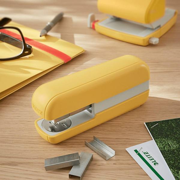 Zszywacz biurowy Leitz Cosy (30 kartek) żółty
