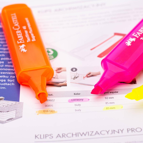 Zakreślacz Faber Castell Textliner 1546  różowy