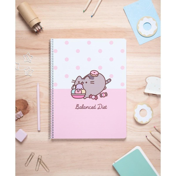 Kołozeszyt A4 w linie Pusheen Rose Collection